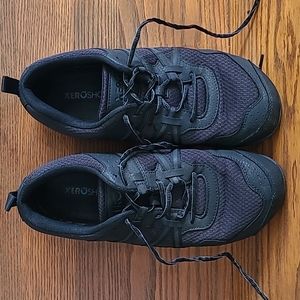 Black Xeroshoes